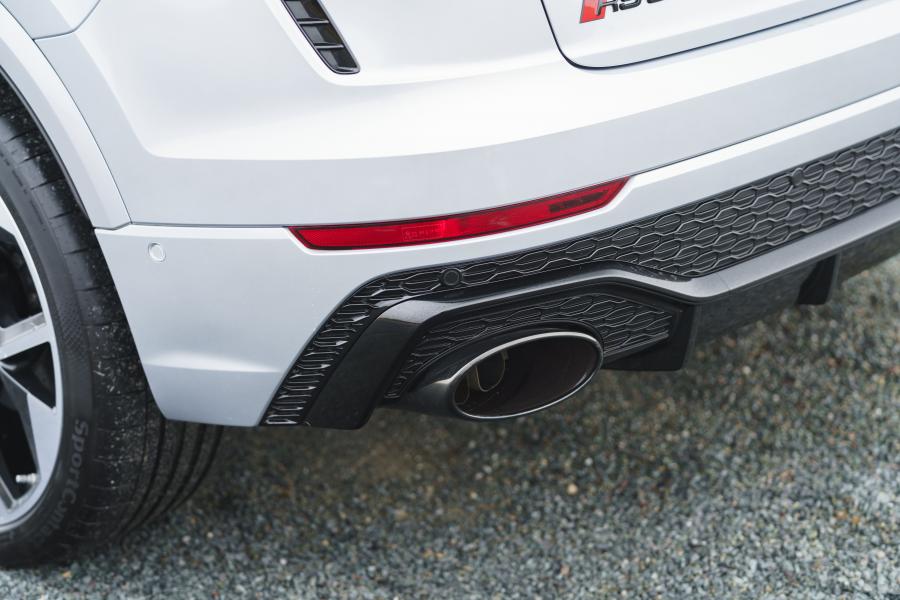 Детали экстерьера Audi RS Q8 2020 года  (UK) (фото 28 из 40)